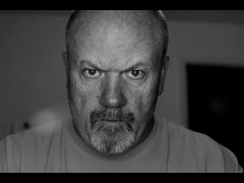 ¿Por qué el alcohol hace que una persona sea más agresiva? ¿Por qué el alcohol hace que una persona sea más agresiva?