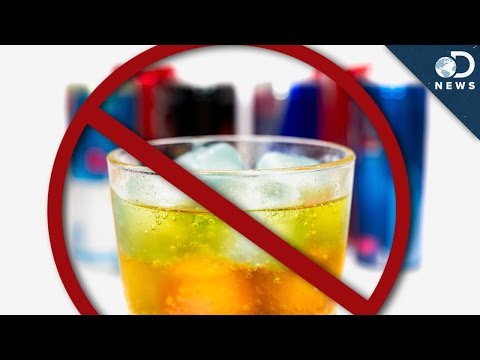 Respuesta rápida: ¿Es malo mezclar vino y vodka?