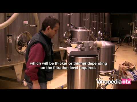 Pregunta frecuente: ¿Qué se utiliza para clarificar el vino? Pregunta frecuente: ¿Qué se utiliza para clarificar el vino?