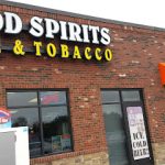 Good Spirits Wine and Tobacco - Licorería en Benton