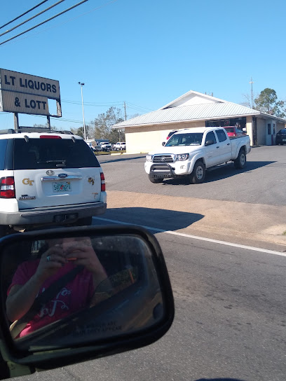 L T's Liquors - Licorería en Marianna
