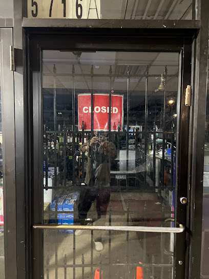 City Liquors - Licorería en Brooklyn Park