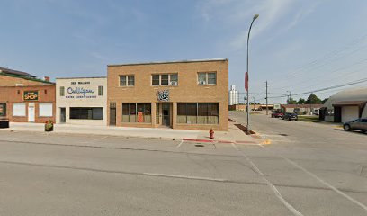 Celtics Beverage Co. - Licorería en Emmetsburg Celtics Beverage Co. - Licorería en Emmetsburg