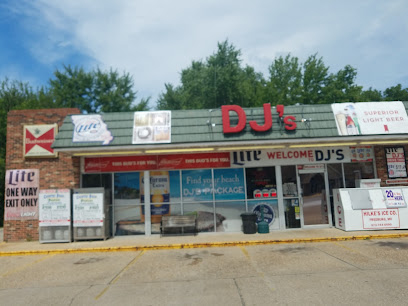 D J's Package & Sporting Goods - Licorería en St James D J's Package & Sporting Goods - Licorería en St James