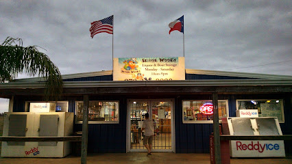 Senior Wood's Liquor & Boat Storage - Licorería en Sargent Senior Wood's Liquor & Boat Storage - Licorería en Sargent