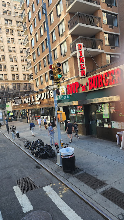 Warehouse Wines & Spirits - Licorería en New York Warehouse Wines & Spirits - Licorería en New York