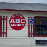 IN AND OUT LIQUOR STORE/ ABC STORE - Licorería en Floydale