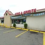 West River Wine & Spirits - Licorería en New Haven