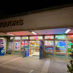 J V Liquors - Licorería en Salinas