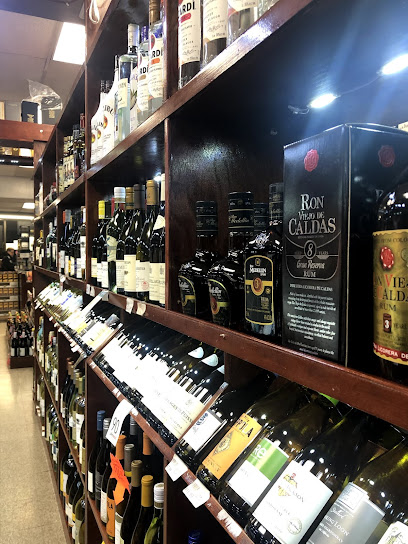 New Grand Avenue Wine & Liquor - Licorería en New York New Grand Avenue Wine & Liquor - Licorería en New York